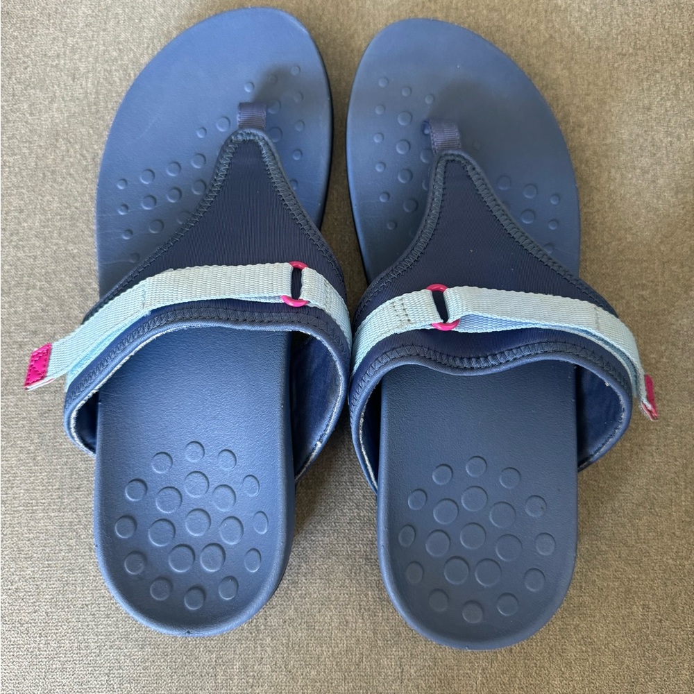 Women’s Vionic Flip Flops